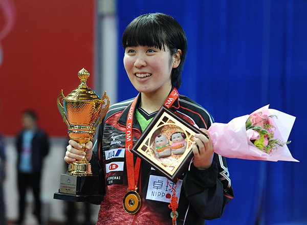 亚锦赛解说员意外直播唱苹果香的奇妙瞬间