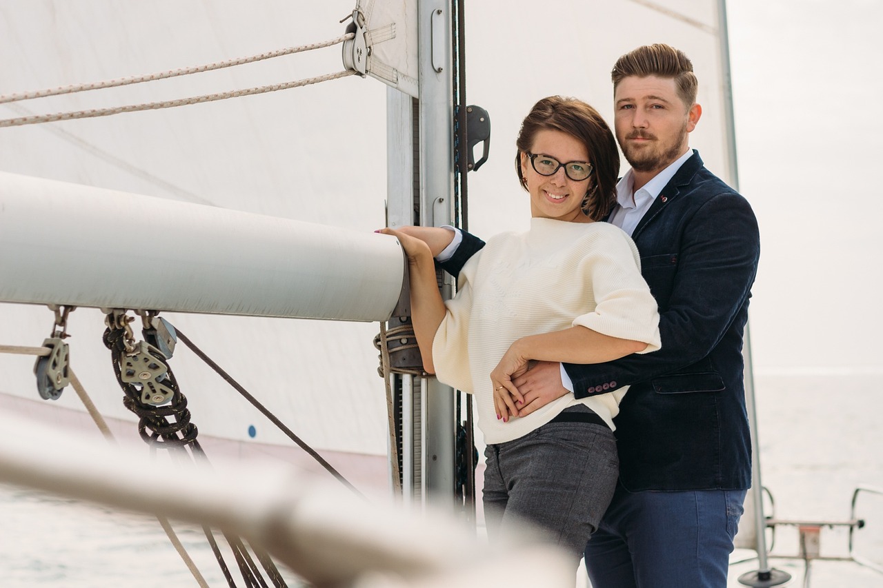 男子十五年如一日为妻女购金，现估价超百万